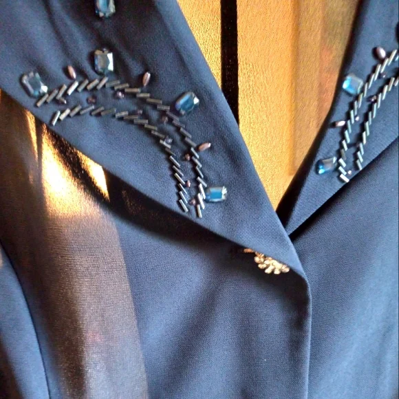 Tally Taylor Navy Blue Two-Piece Suit - Picture 13 of 16